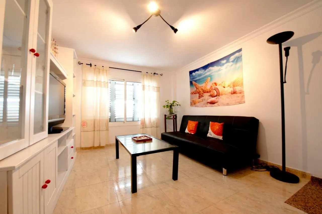 Apartamento La casa de la Playa con wifi y 3 dormitorios Arinaga España