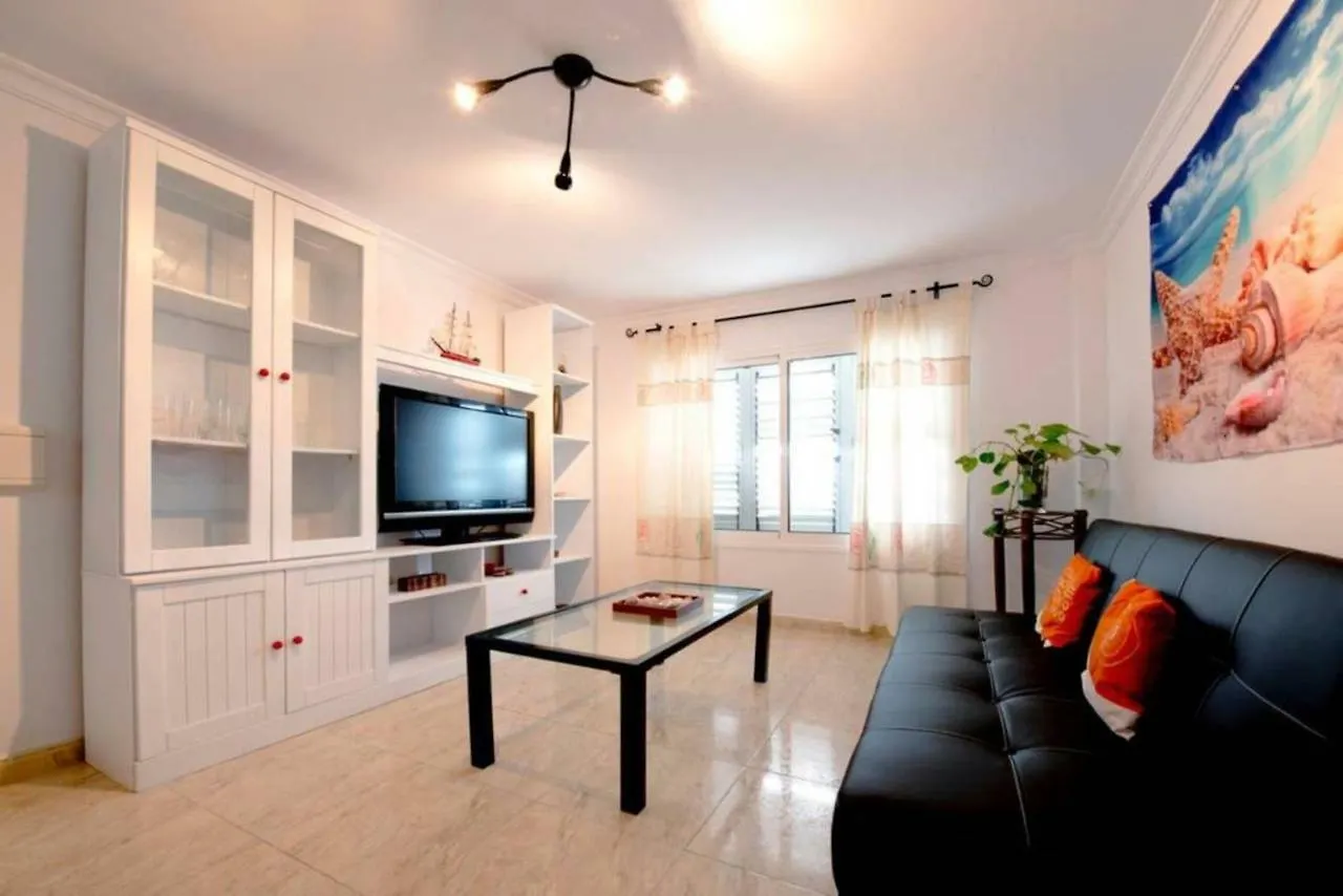 Apartamento La casa de la Playa con wifi y 3 dormitorios Arinaga España